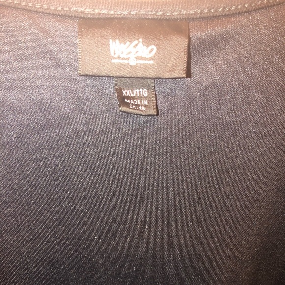 Dress with Rouching - Picture 3 of 7